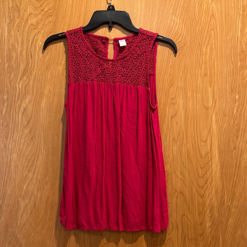 Old Navy Pink Sleeveless Lace Blouse
